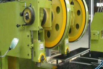 沈陽二手設(shè)備翻新噴漆的操作流程與注意事項(xiàng)